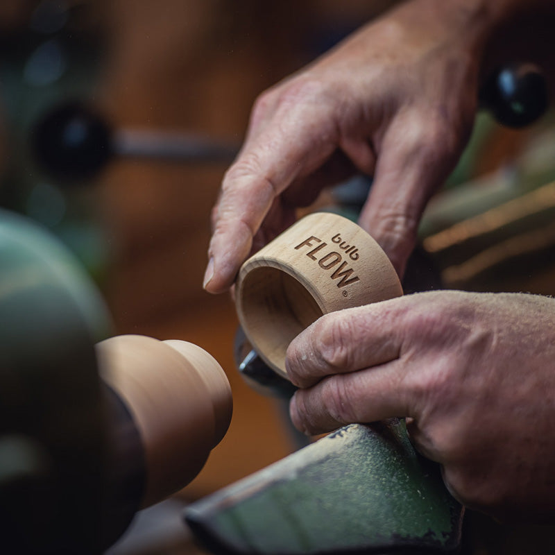 Bulb-Flow: Die Trinkflasche aus der Schweiz (in Handarbeit)